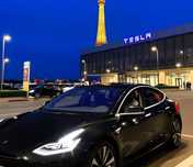 Transporte transfer aeroporto faro TESLA model3