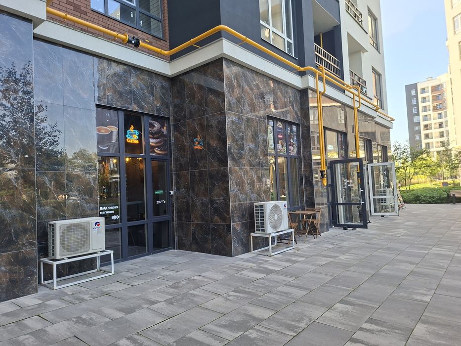 Оренда кав'ярні з обладнанням та меблями в Ірпені