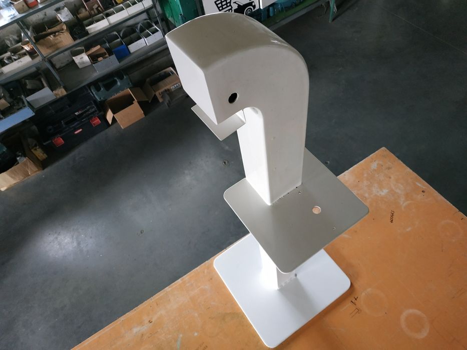 Підлогова стіійка для великого планшета