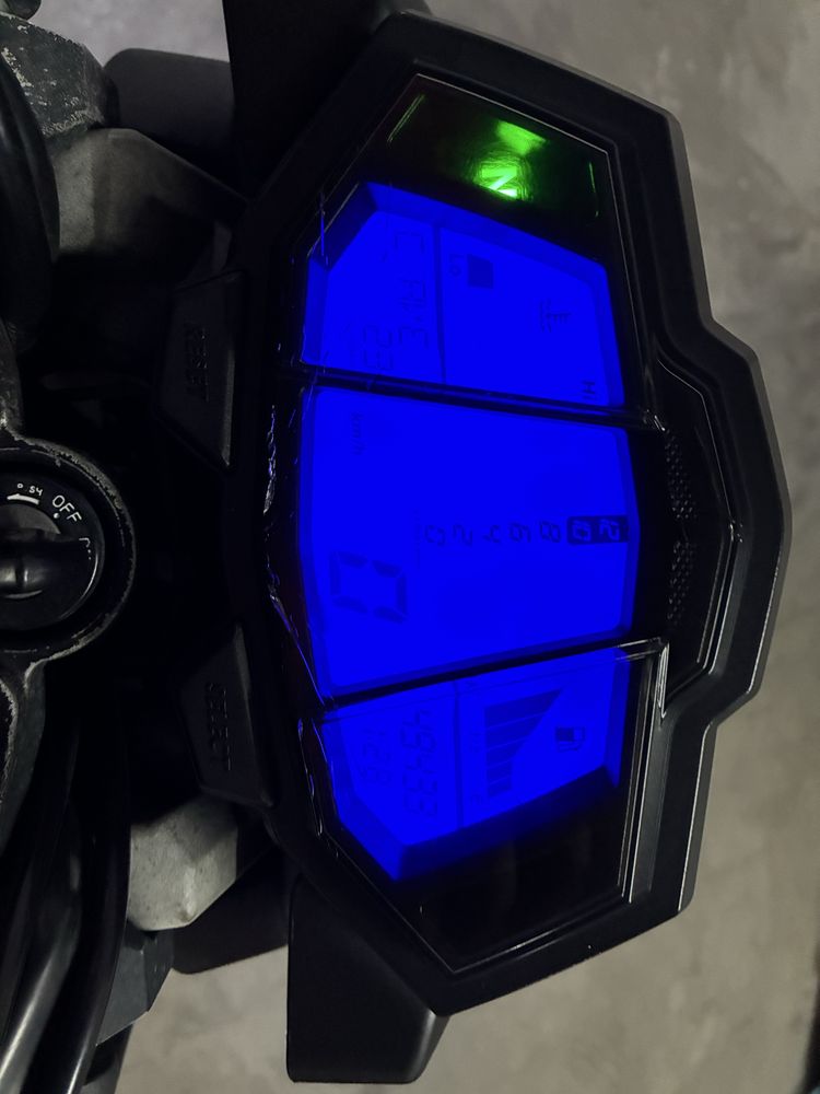 RESERVADO Yamaha MT125 Ano: 2015
