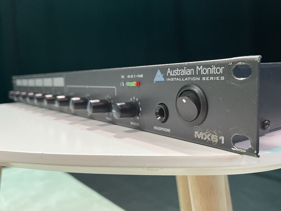 Australian Monitor MX61