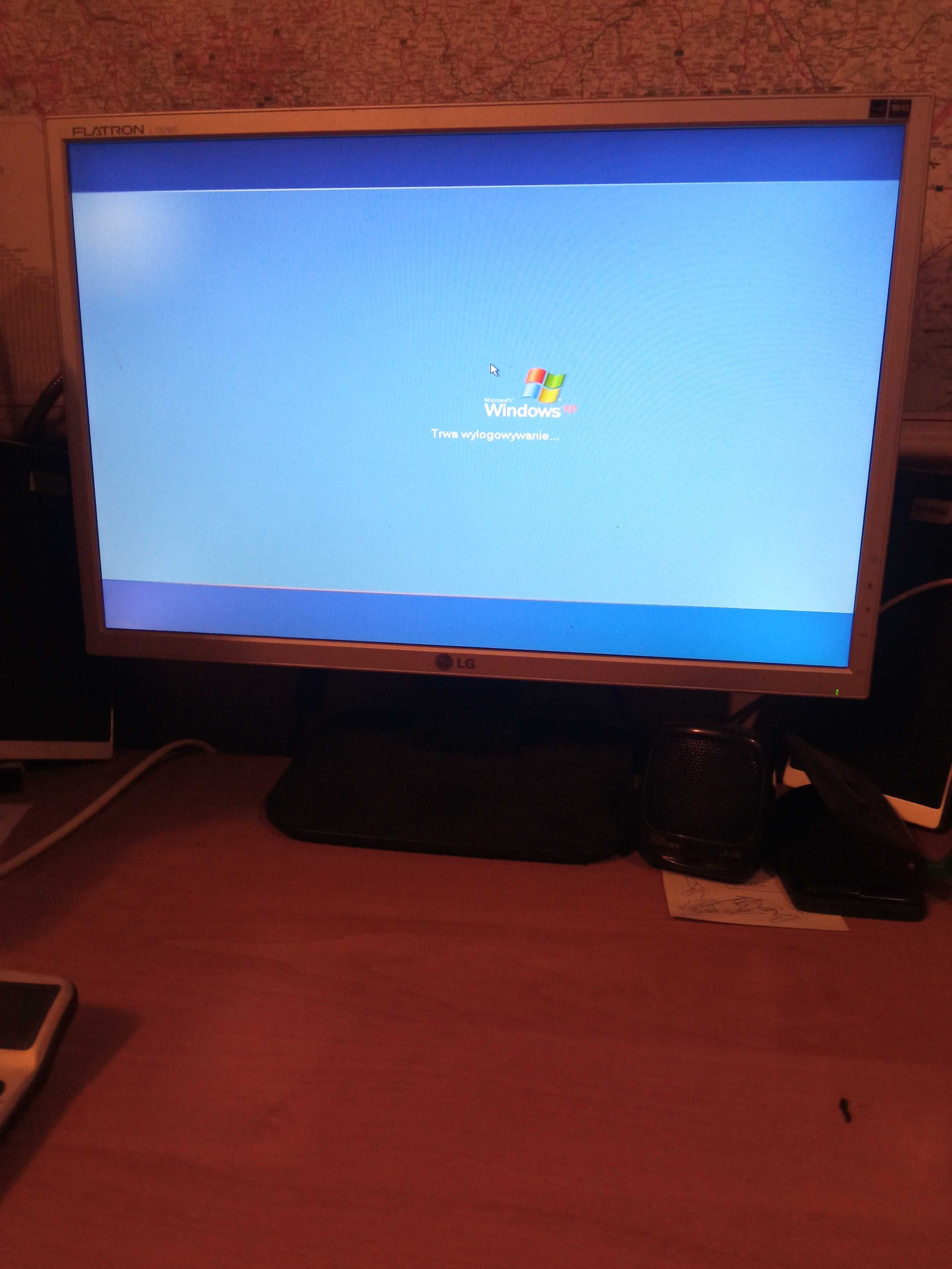 komputer stacjonarny Mustang + monitor LG