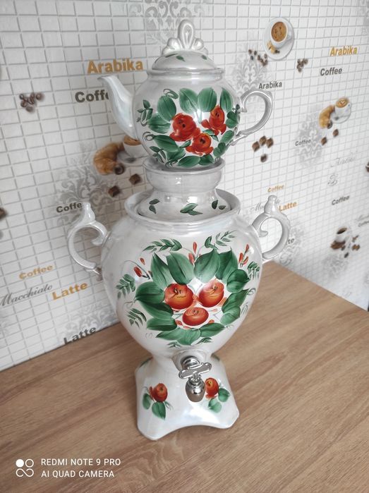 Продается самовар фарфоровый
