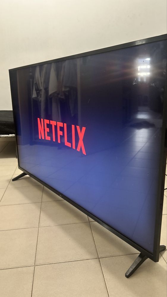 TV LG Smart 55” Full HD/4K – Ótimo estado!