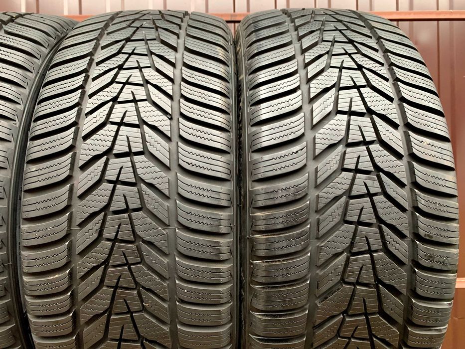 225/45 R18 Hankook Winter I*Cept Evo3. Шини зимові 4 шт.