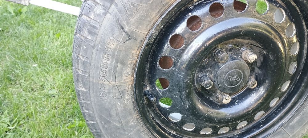 Oś do przyczepki mocna na resorach