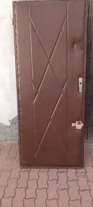 Drzwi drewniane zewnętrzne prawe
