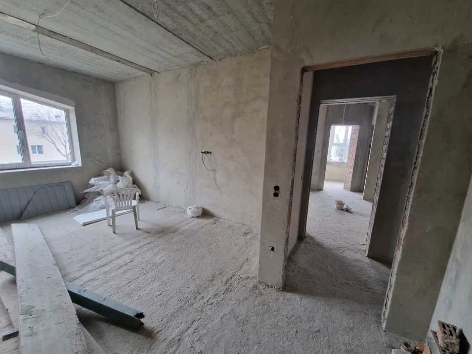 Продаж будинку з незавершеним ремонтом