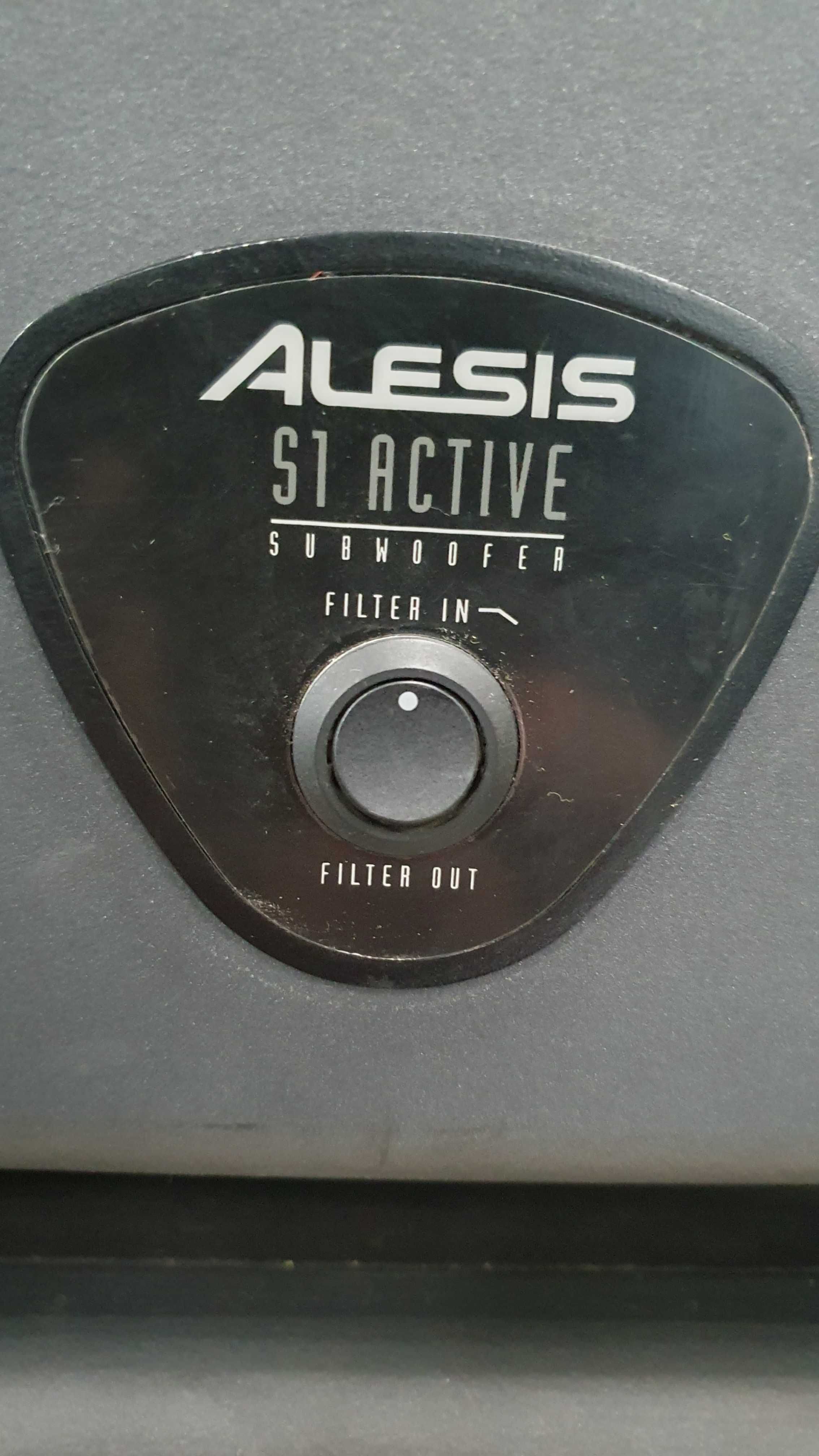 Alesis S1 Active Studio Subwoofer Студийный сабвуфер