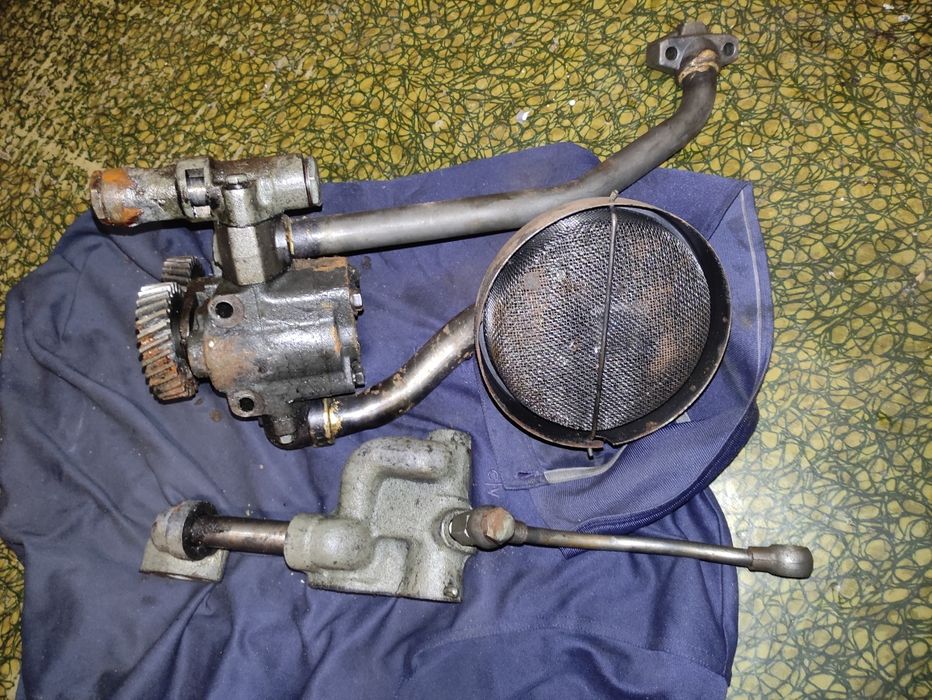 Продам запчасти .