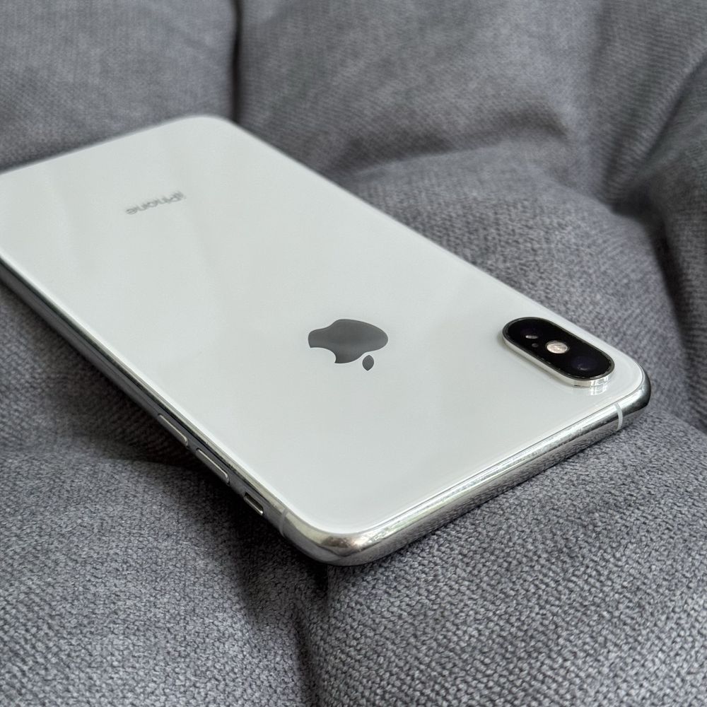 Apple iphone Xs Max silver