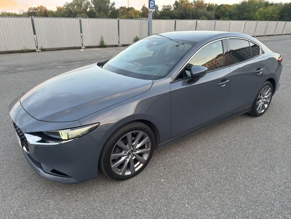 Mazda 3 FV 23% salon PL gwarancja do 02.2029 bezwypadkowy 2x komplety opon