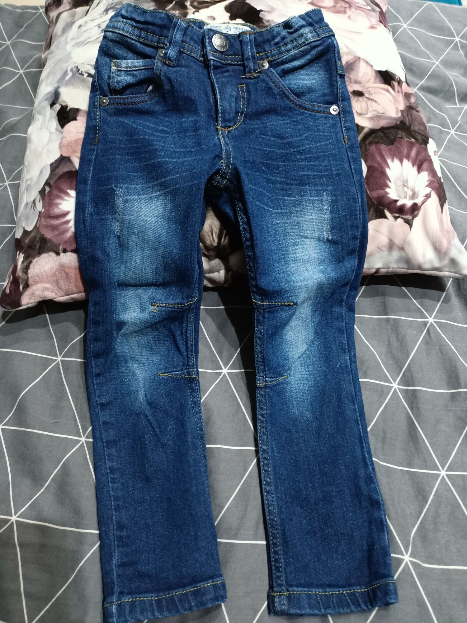 Spodnie jeans slim