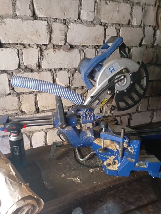 Продам пилу торцювальну