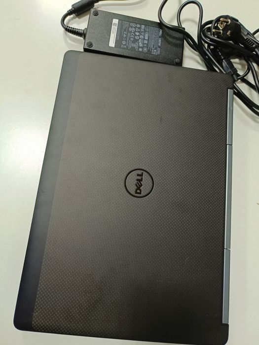 Dell Precision 7520 i7-6820HQ/IPS/SSD/R9 M375X Ігровий Ноутбук 7510