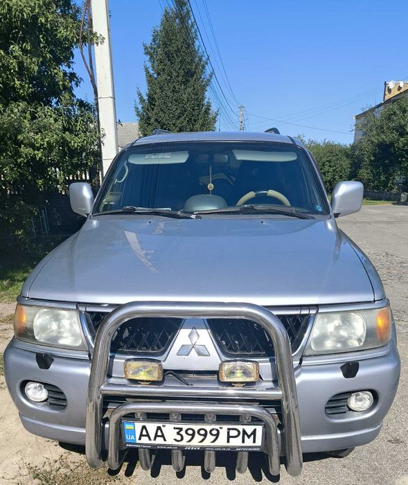 Міцубісі Паджеро свій власний продаю