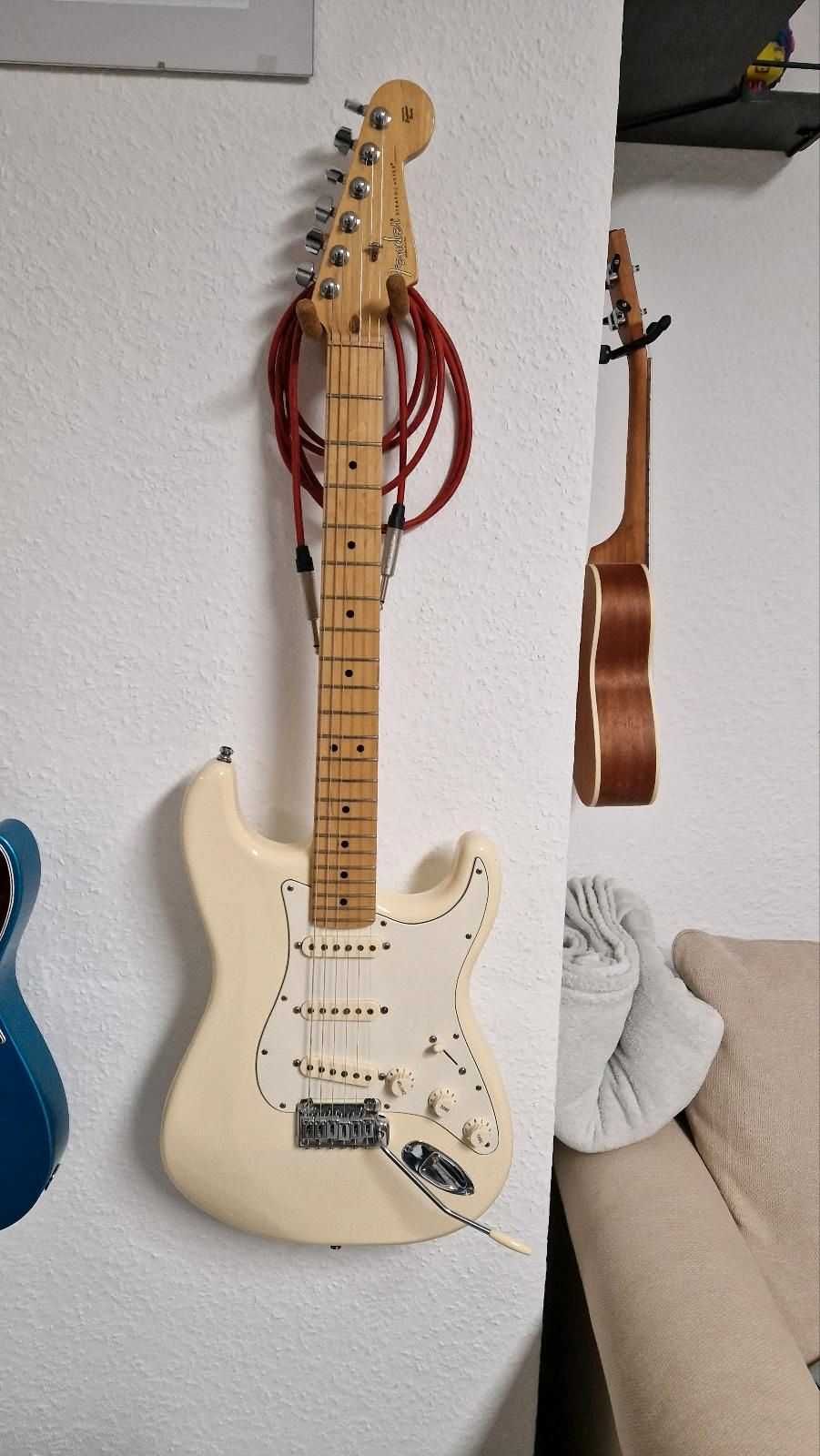 Fender Stratocaster Standard USA 60th Limited Edition futerał Thomann