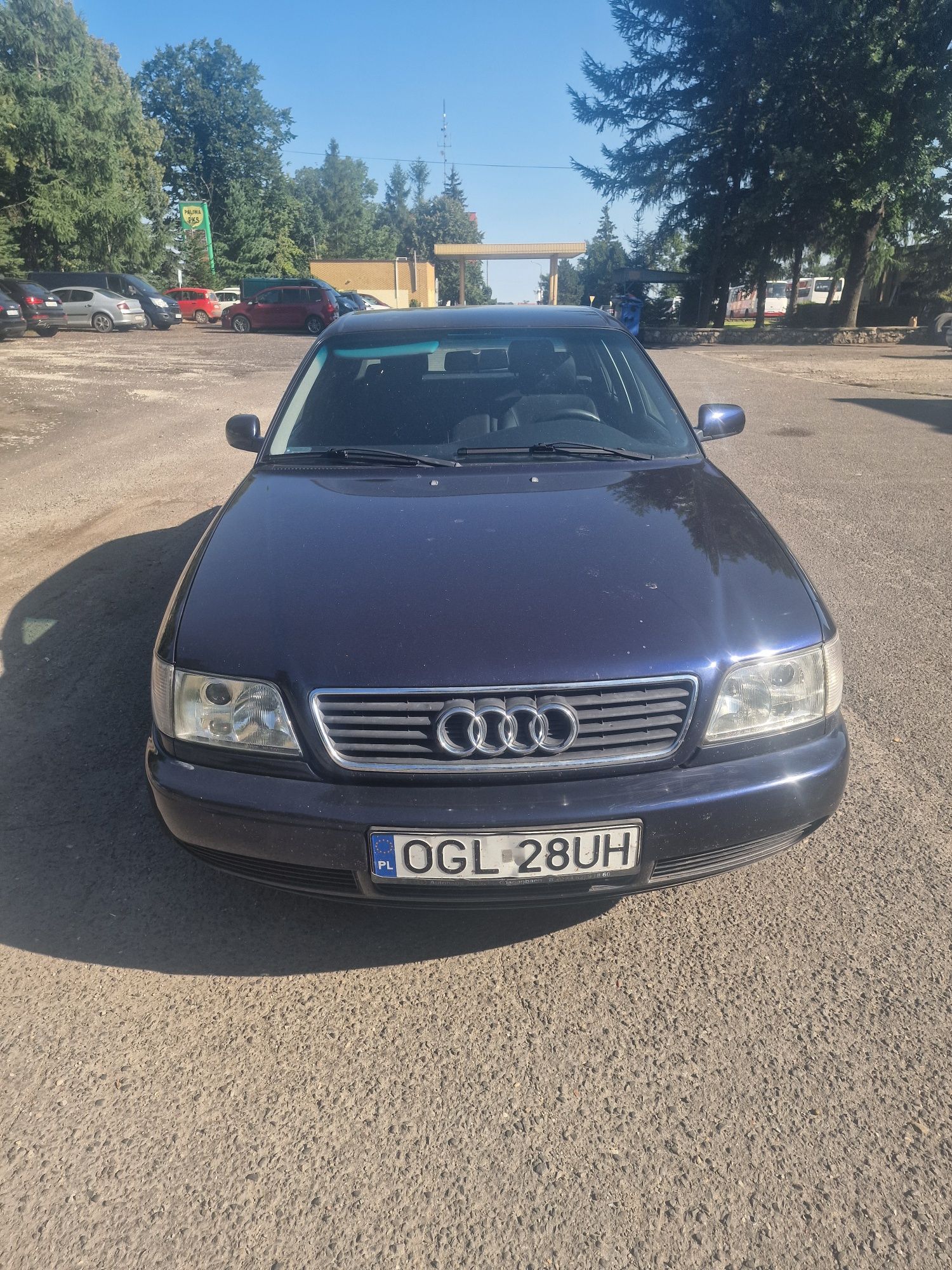 Audi A6 model c4. Obniżka ceny z powodu  tego że ktoś wjechał w zderza