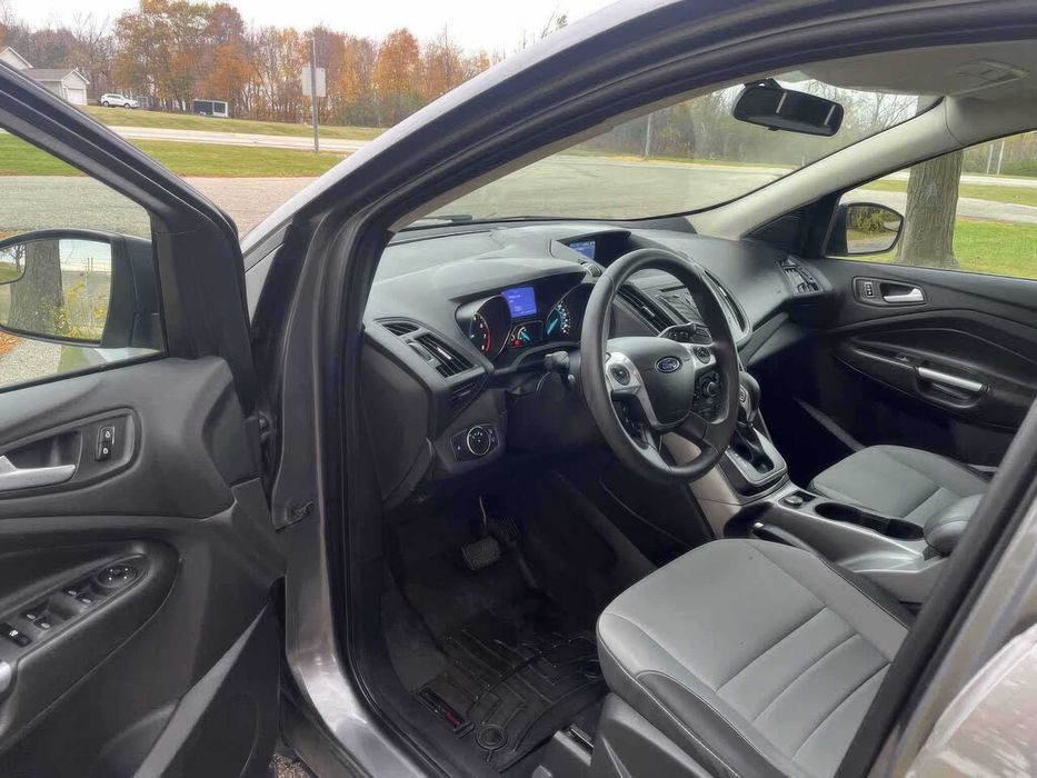 Ford Escape SE      2013