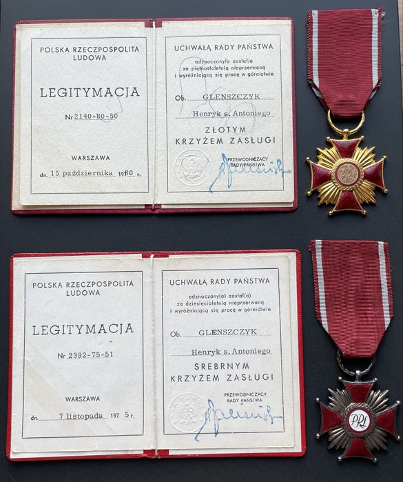 Złoty i Srebrny Krzyż Zasługi PRL z legitymacjami po jednej osobie
