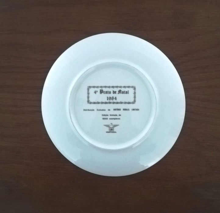 Prato de Natal 1984, em porcelana, da QN Portugal, em caixa original