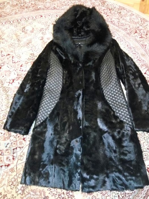 Натуральна шуба тепленька