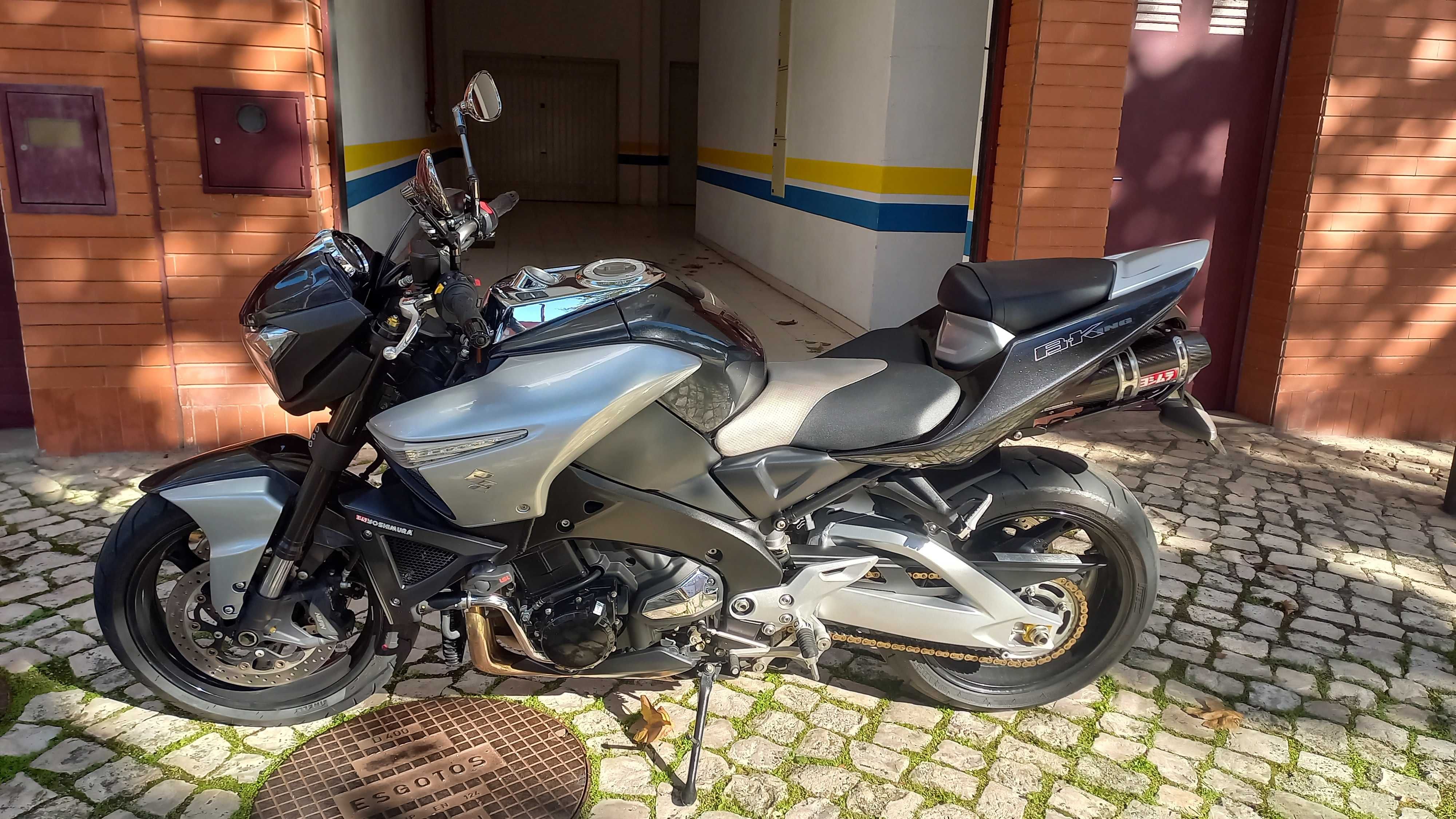 Suzuki 1300 B-King