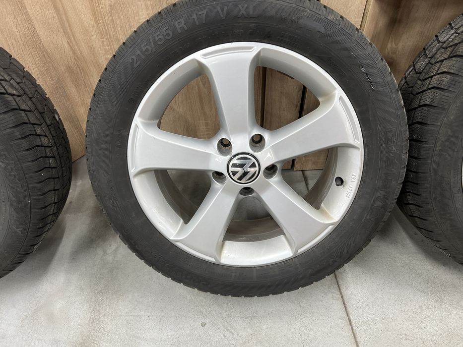 Диски оригінальні vw passat r17 5*112 et39 j6.5 dia57.1