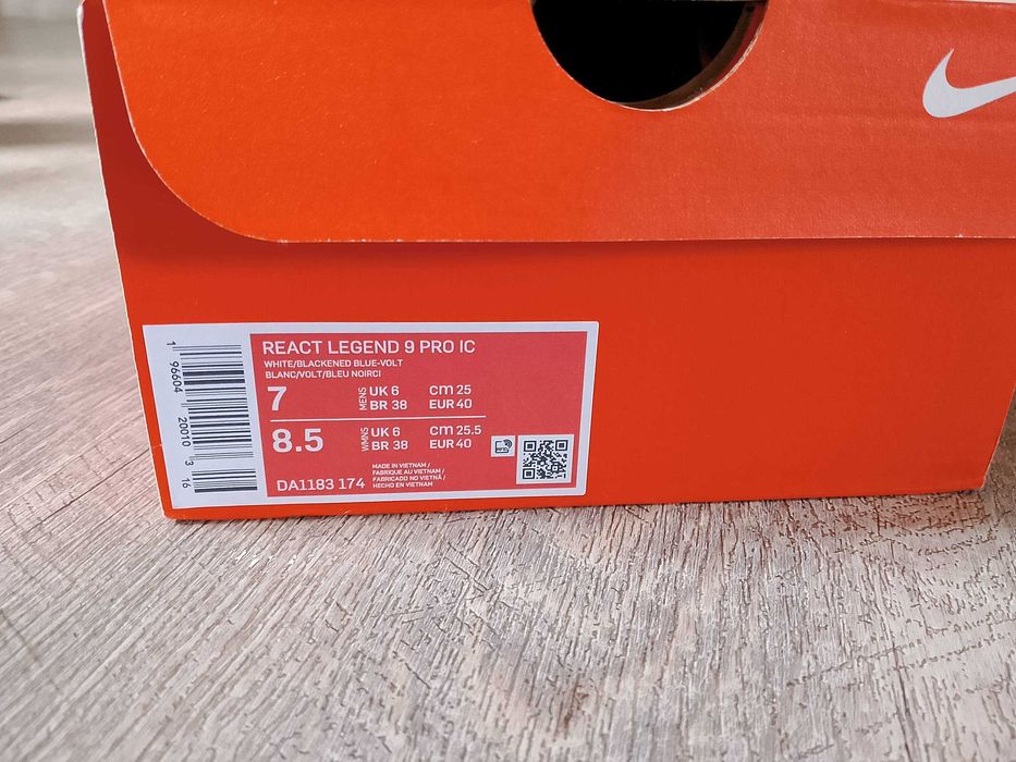 Halówki Nike React Legend Pro IC