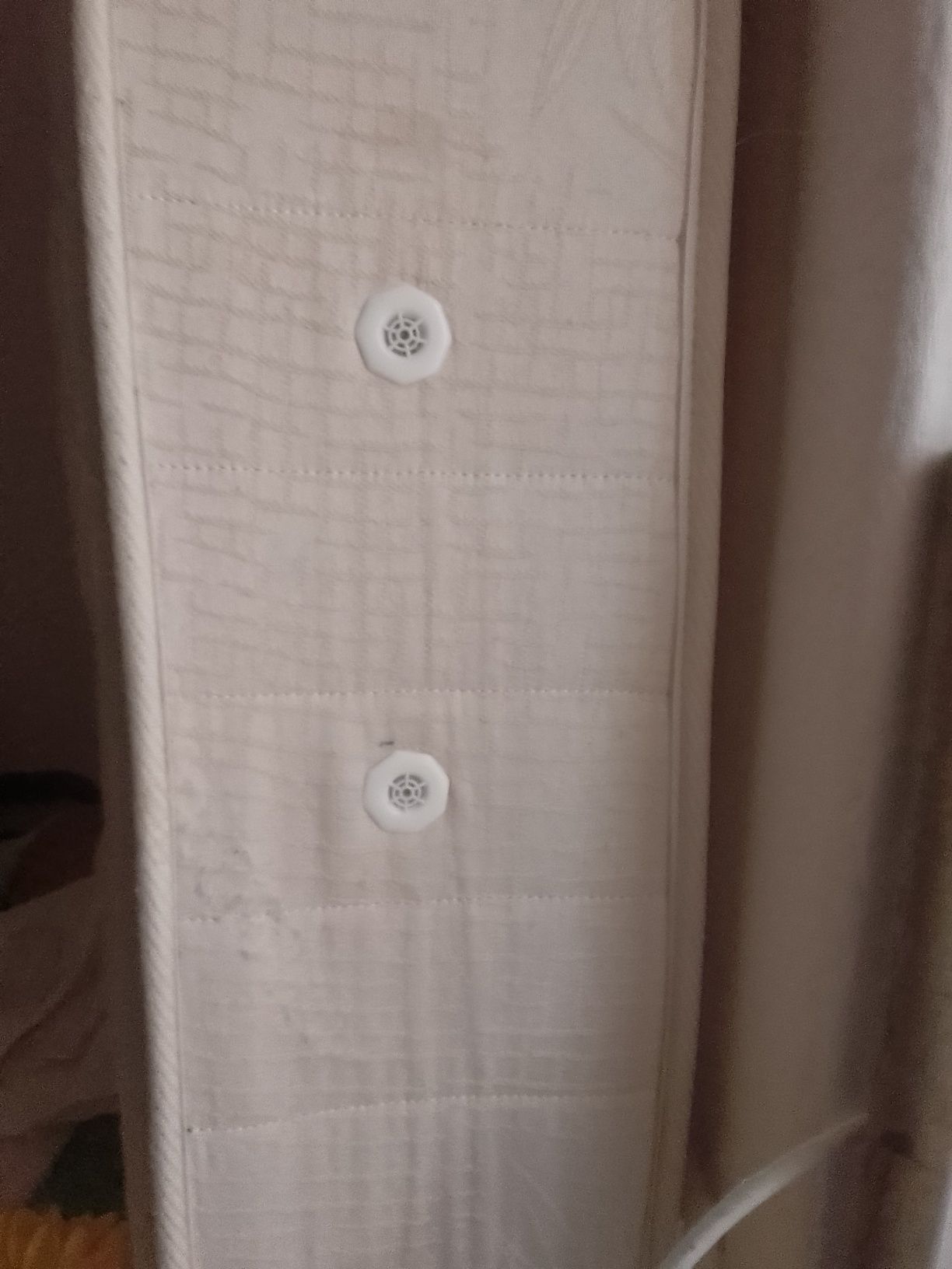 Cama de solteiro e colchão em muito bom estada
