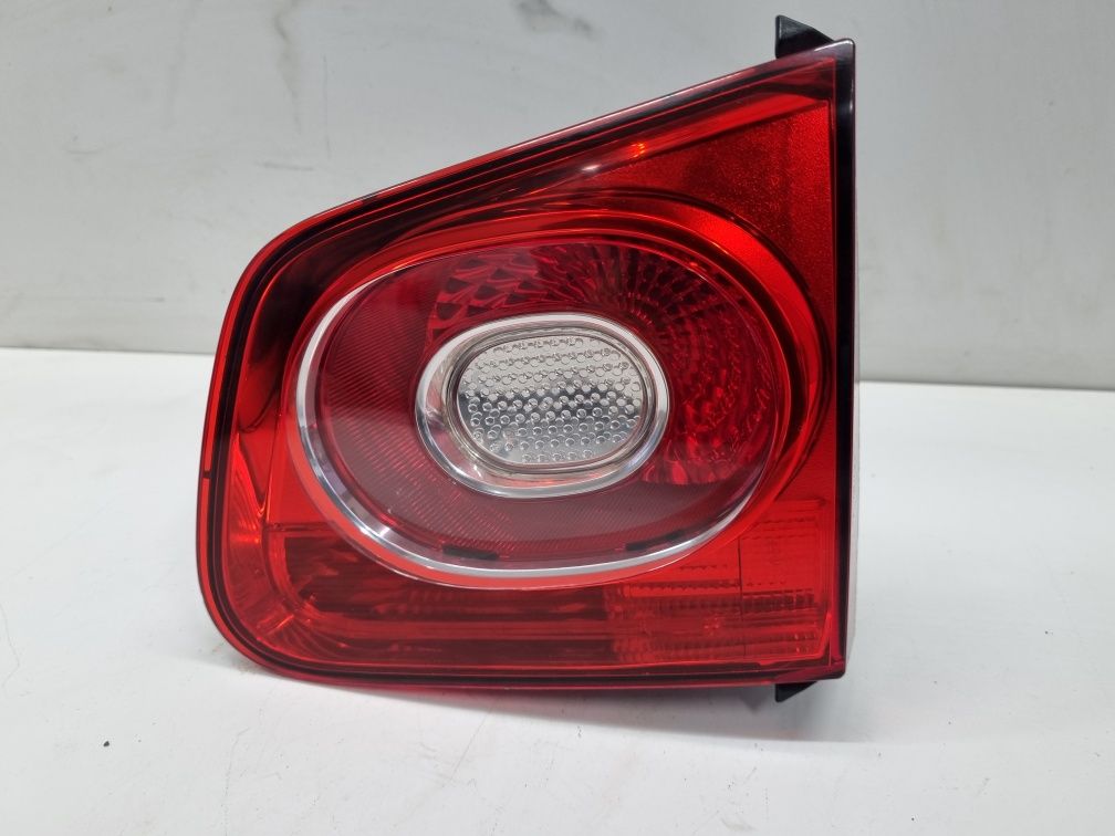 vw tiguan I 5N lampa tylna prawa prawy tył w klape