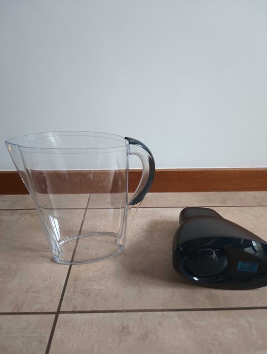 Brita Marella Dzbanek do filtrowania wody 2400 ml