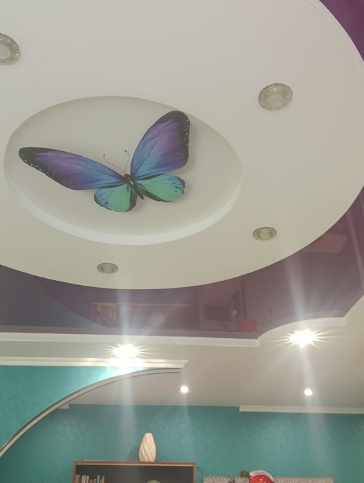 2а кв.з відмінним ремонтом на 2 поверсі .