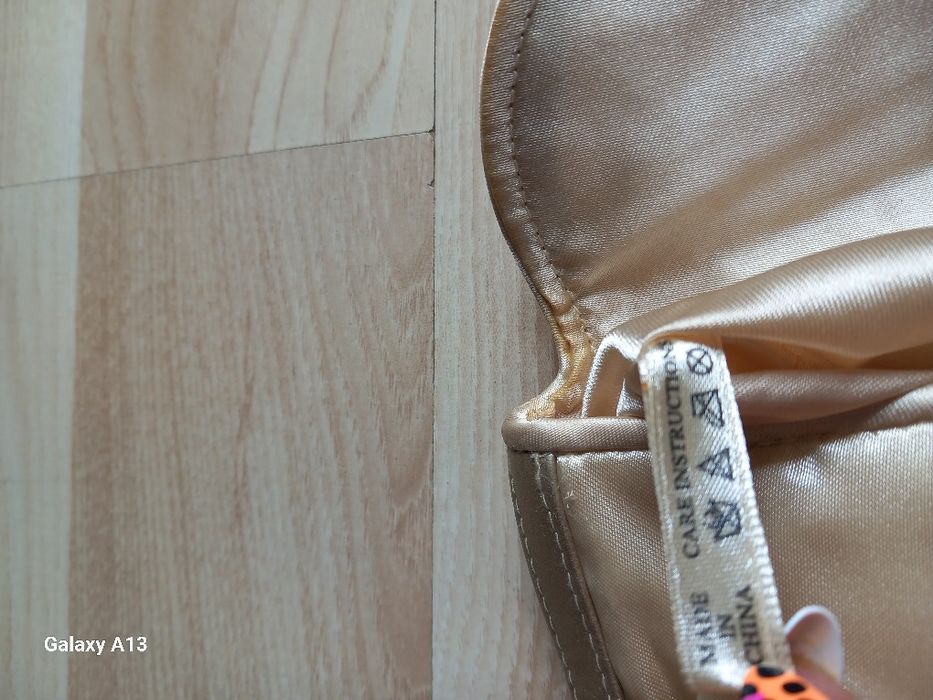 Christian Dior oryginalna damska kosmetyczka ecru