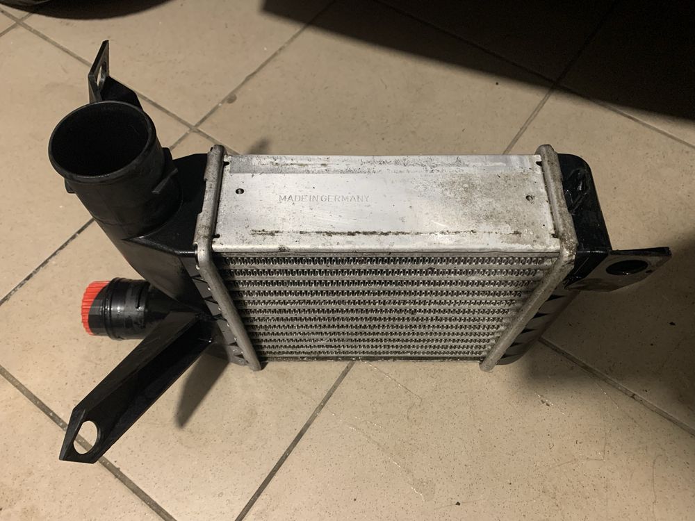 Радіатор Інтеркуллера бмв е38 725d е39 525d m51 ОЕМ:2246031 bmw 5 /7
