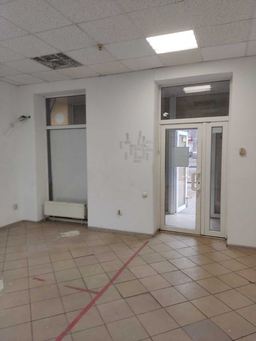 Оренда комерційного приміщення під магазин, аптеку та інше в Нікополі