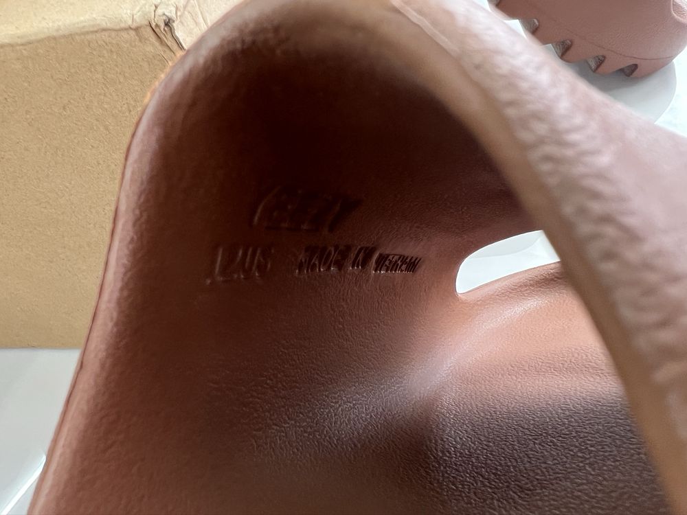 Тапочки Adidas Yeezy Slide Flax Brown