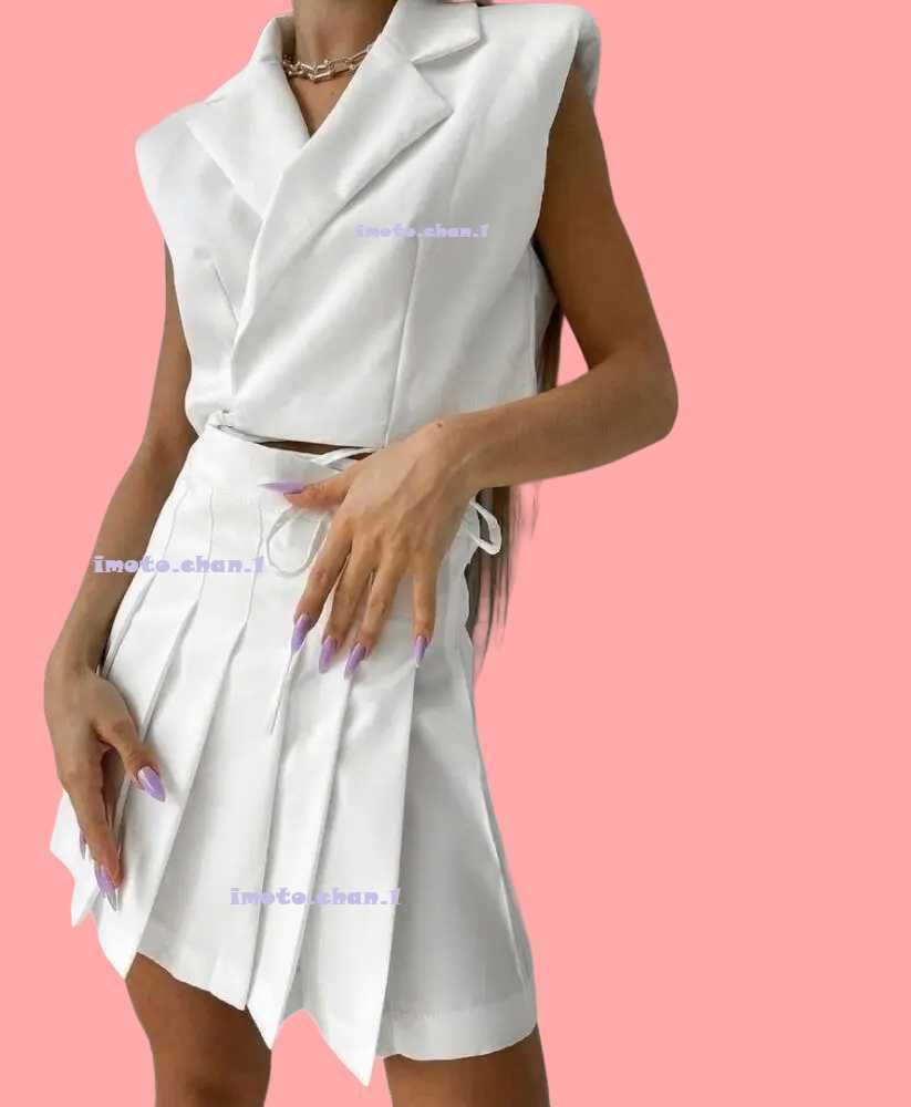 Теннисный костюм белый  топ с завязками жакет + юбка