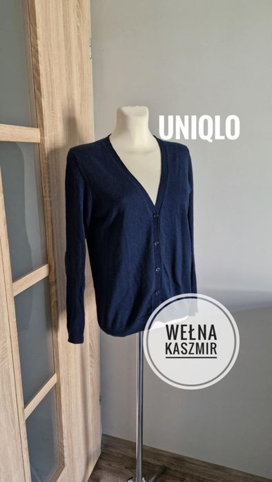 Granatowy kardigan damski zapinany na guziki Uniqlo 40/L wełna kaszmir