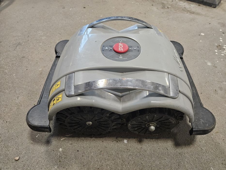 Robot koszący kosiarka Wiper bezprzewodowy