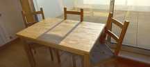 Mesa com 3 cadeiras como NOVAS