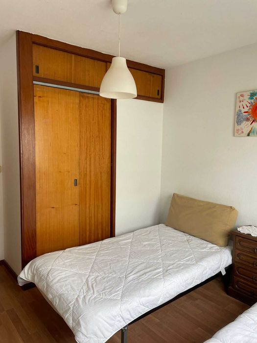 Arrendo T1 a 2 minutos do metro / Vilar de Andorinho