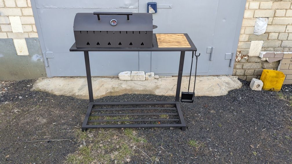 Мангал стаціонарний на 11 шампурів 4 мм на дачу BBQ мангал с кришкой