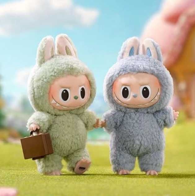 Уцінка Мила плюшева іграшка сюрприз із брелоком Монстр Лабубу LABUBU M