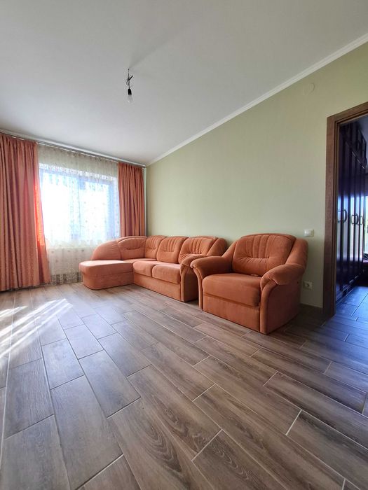 Продам будинок в якому живе любов.