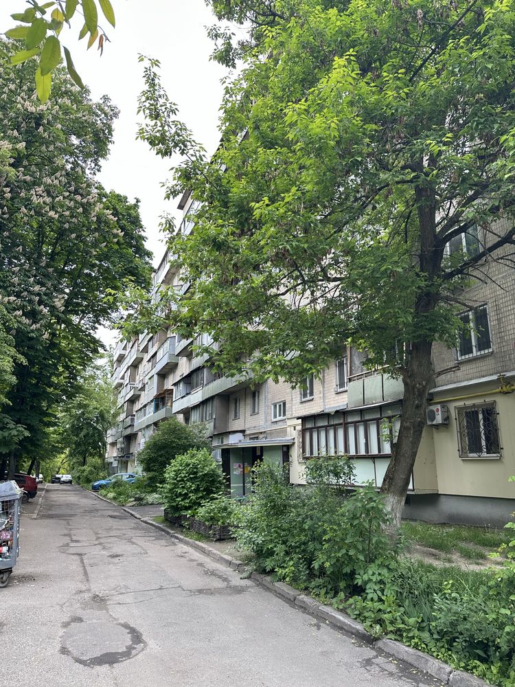 Продам 3к квартиру в Києві. Вул. Кавказька 9. Центральна частина міста