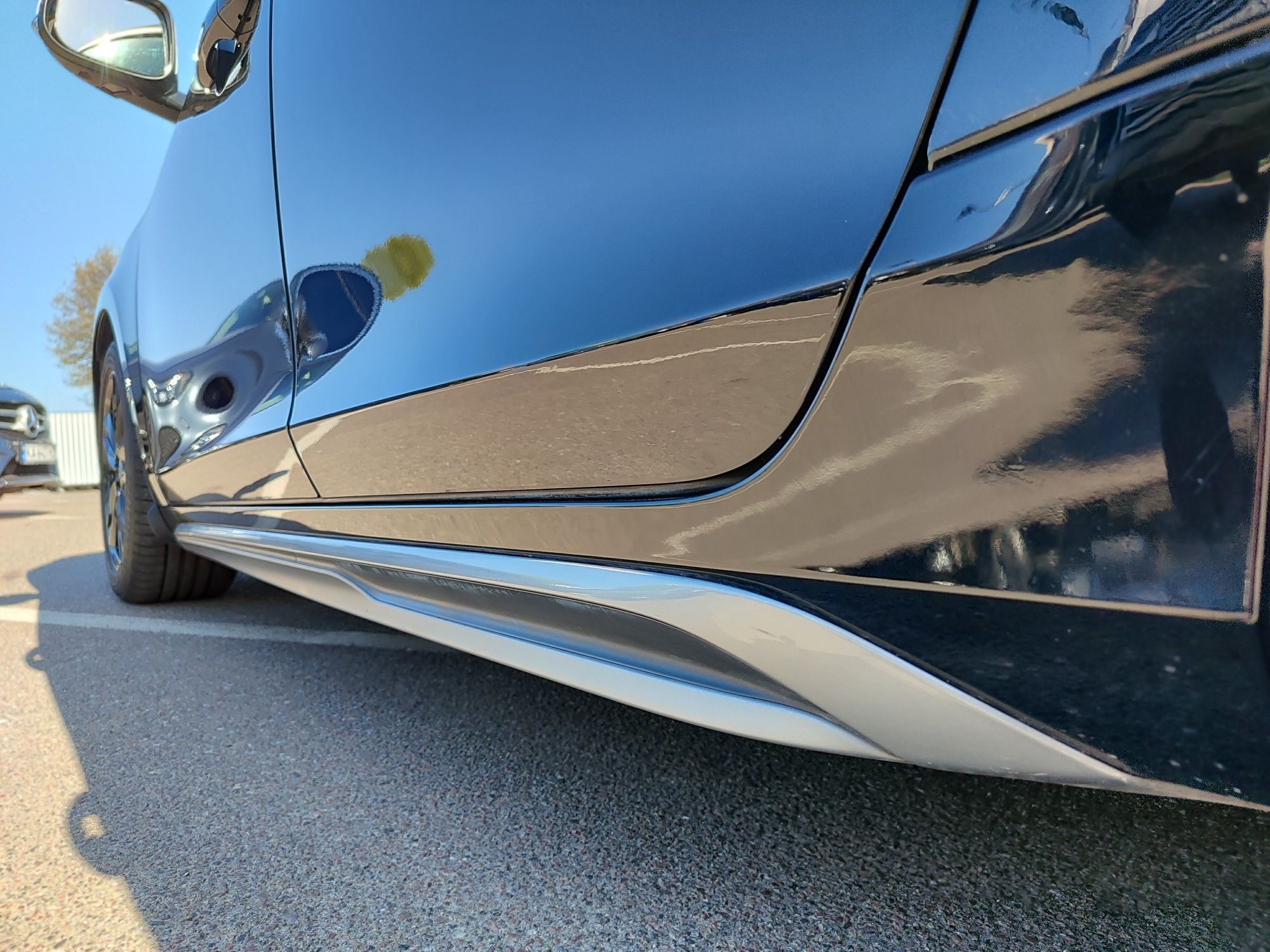 R-DESIGN Volvo V60 2,4 D5 AWD автомат 2013 ІДЕАЛ