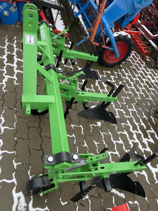 Культиватор міжрядний Wirax/Bomet на 3секцій