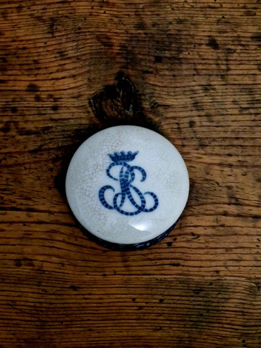 Caixa de porcelana vintage