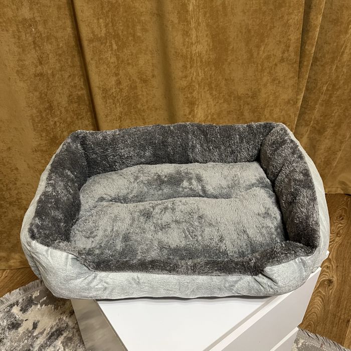 Лежанка для собаки или кота S-45*30см M- 50*40см